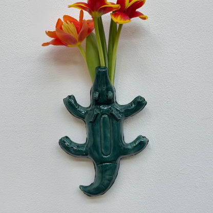 Petit vase mural en forme de bouée gonflable crocodile